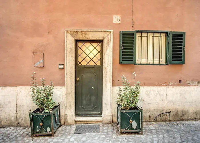 Charlotte Luxury Coronari Apartment Rome