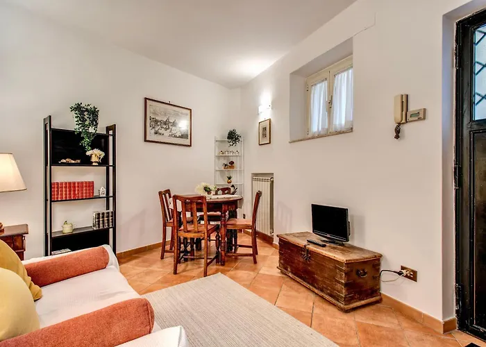 Charlotte Luxury Coronari Apartment Rome
