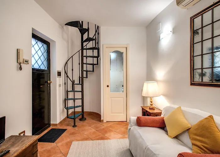 Charlotte Luxury Coronari Apartment Rome